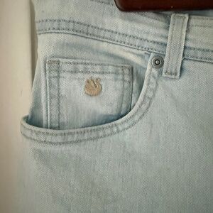 Gloria Vanderbilt “Amanda” jeans